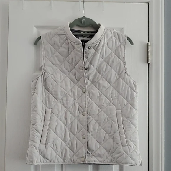 Gap Quilted Puffer Vest Size Medium - Picture 1 of 6